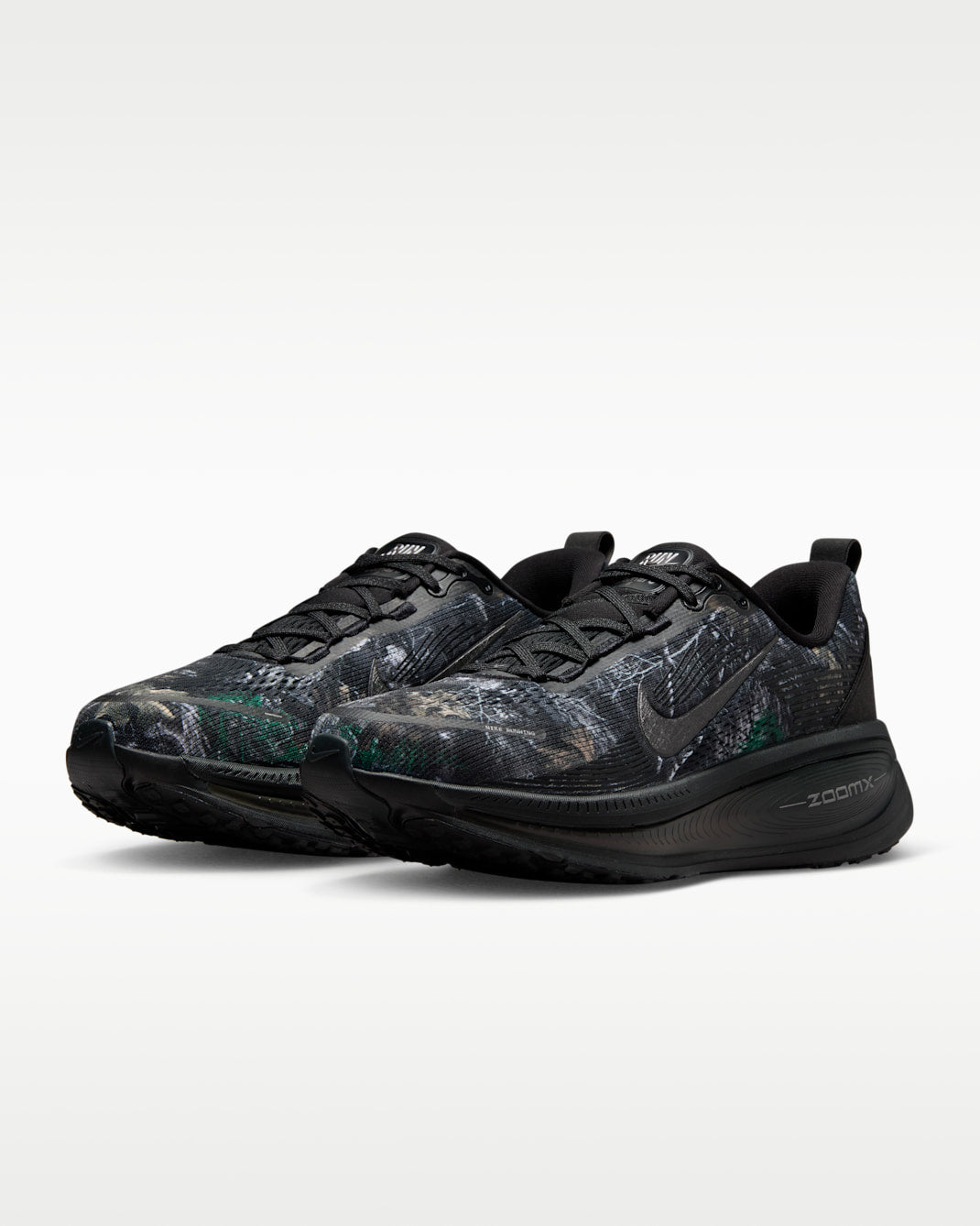 RUNNING SHOES NIKE VOMERO 18 CM MEN SHOES