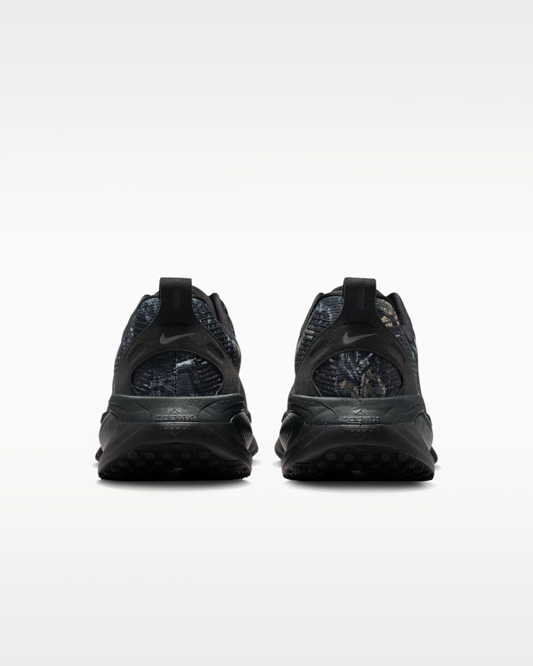 RUNNING SHOES NIKE VOMERO 18 CM MEN SHOES
