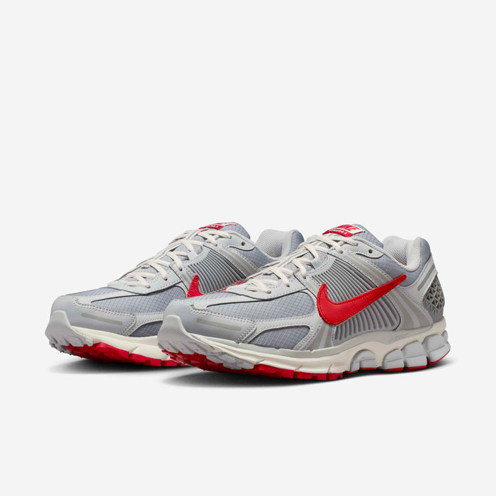 Sepatu Running Pria Nike Zoom Vomero 5 SE Grey Red Original