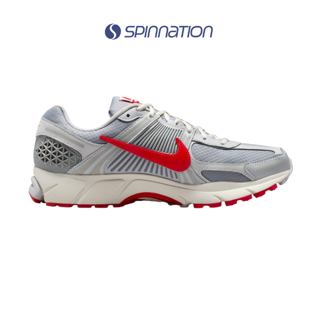 Sepatu Running Pria Nike Zoom Vomero 5 SE Grey Red Original