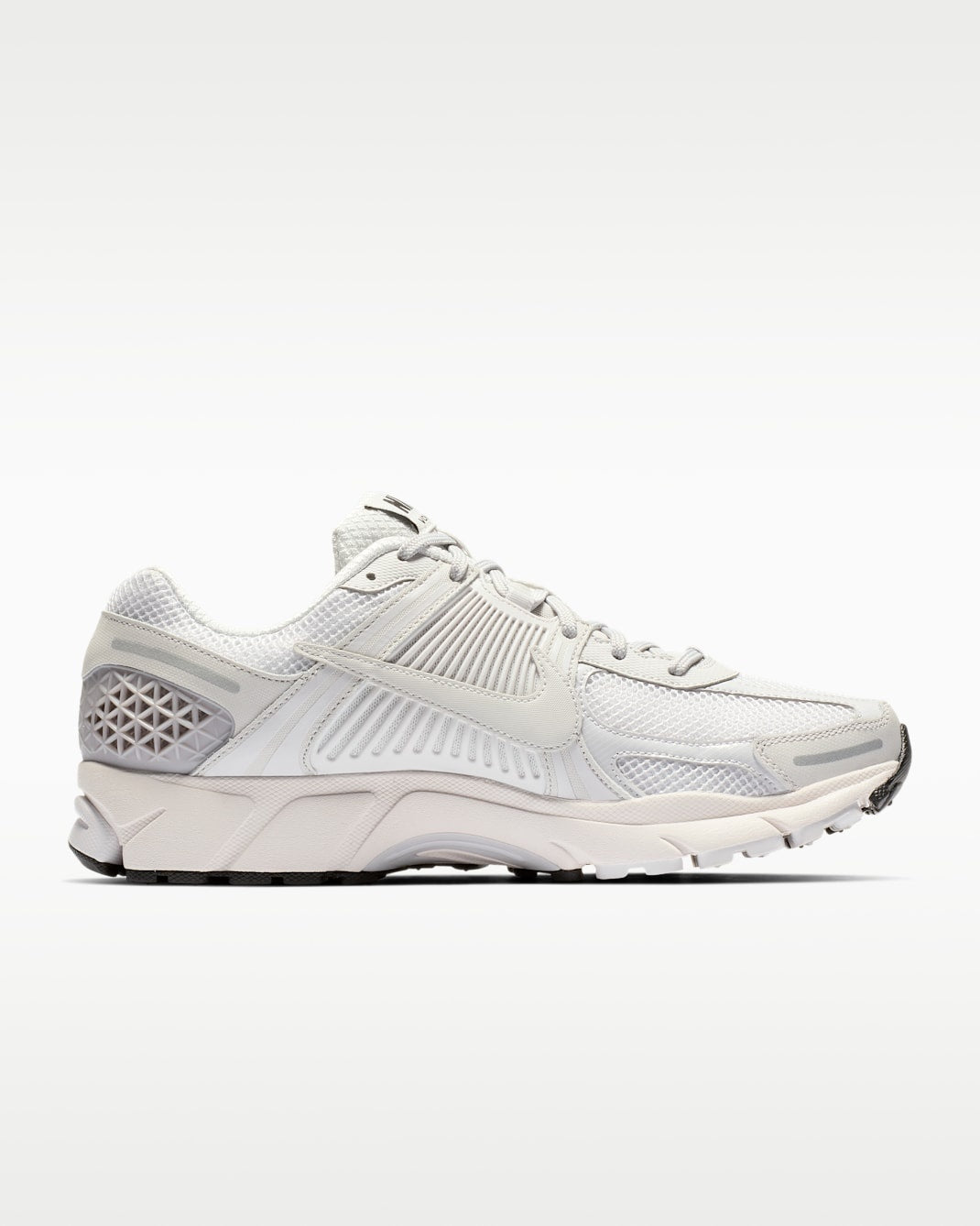 RUNNING SHOES NIKE ZOOM VOMERO 5 SE MEN SHOES