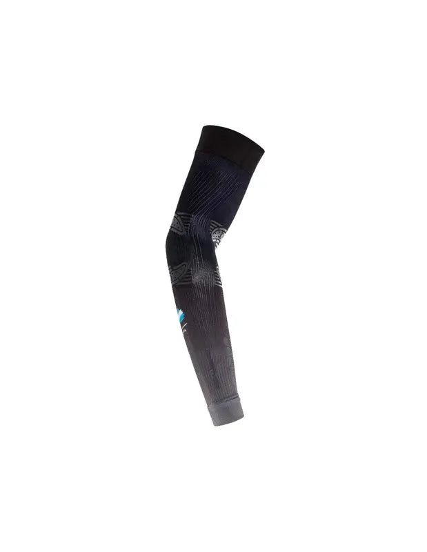 FLOKY NO STRAIN BLACK ARM WARMERS AGUSTIN TAPIA